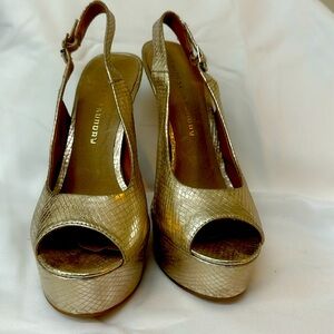 Chinese laundry heels with platform